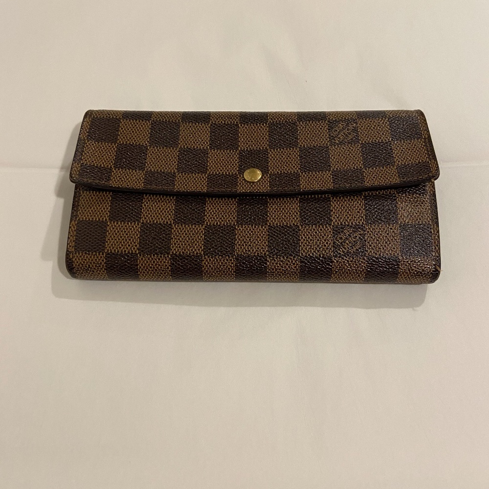 Louis Vuitton Sarah Damier Ebene Long Wallet
